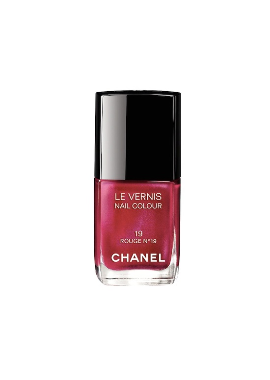 4 Les-Rouges-Culte-de-Chanel-Rouge-19-nail-colour