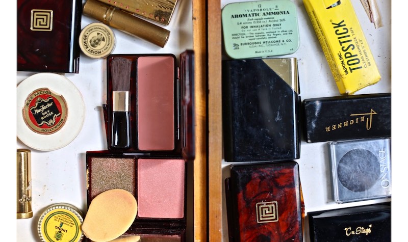 Inside Frank Sinatra's make-up kit 