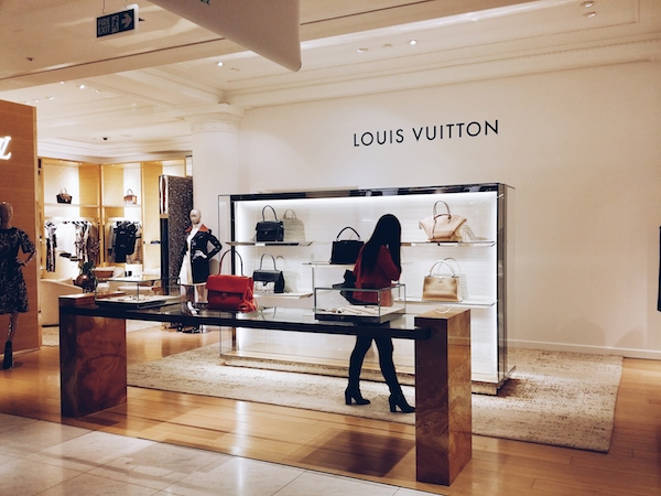 Selfridges-designer-galleries-Louis-Vuitton
